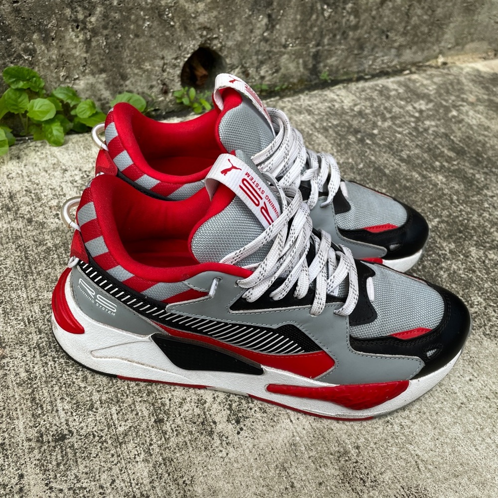 Puma Sneakers
